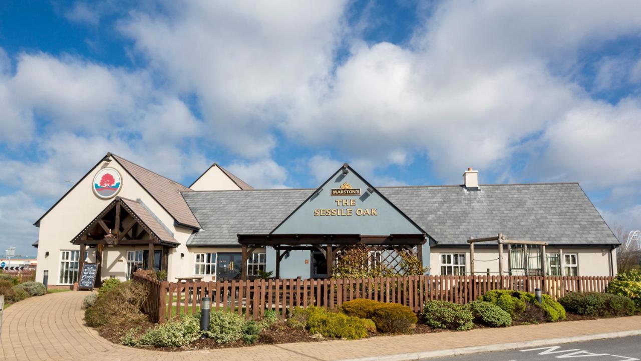 Sessile Oak, By Marston's Hotel 3*